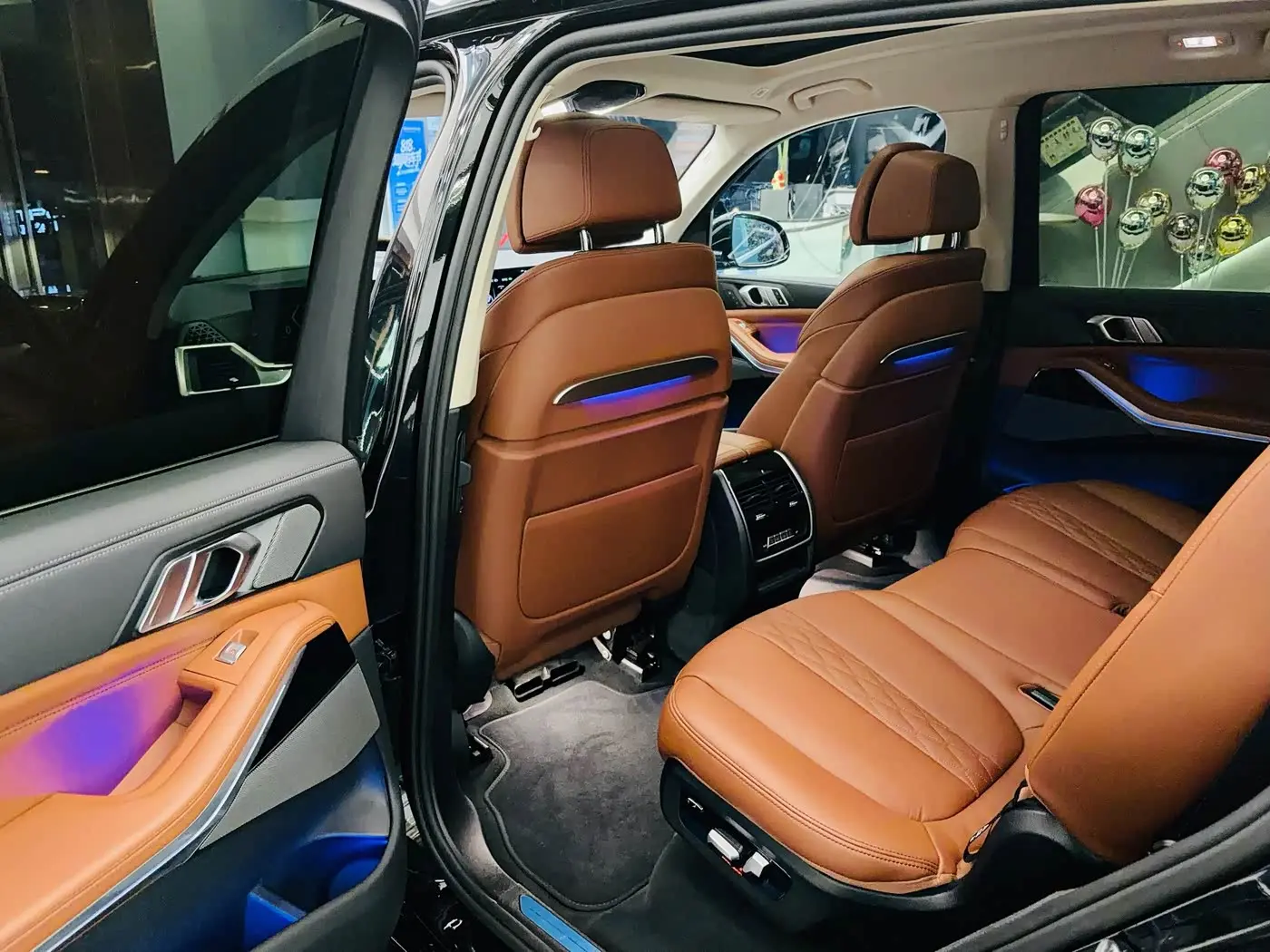 BMW X7 2023 — Photo 8/20