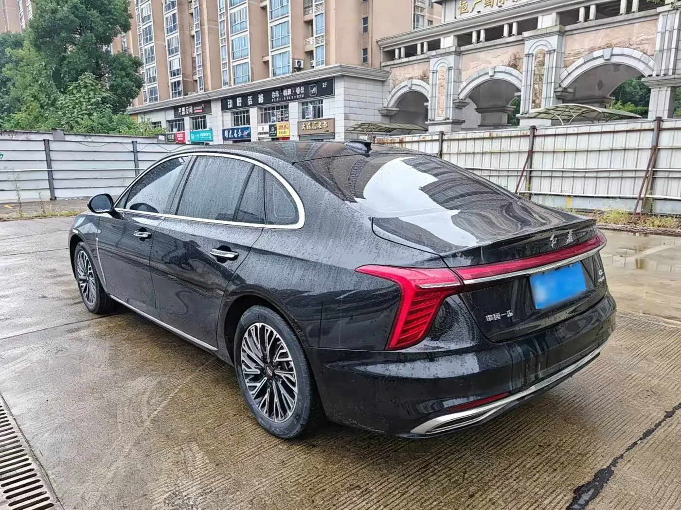 Hongqi H5 2023 — Фото 7/9