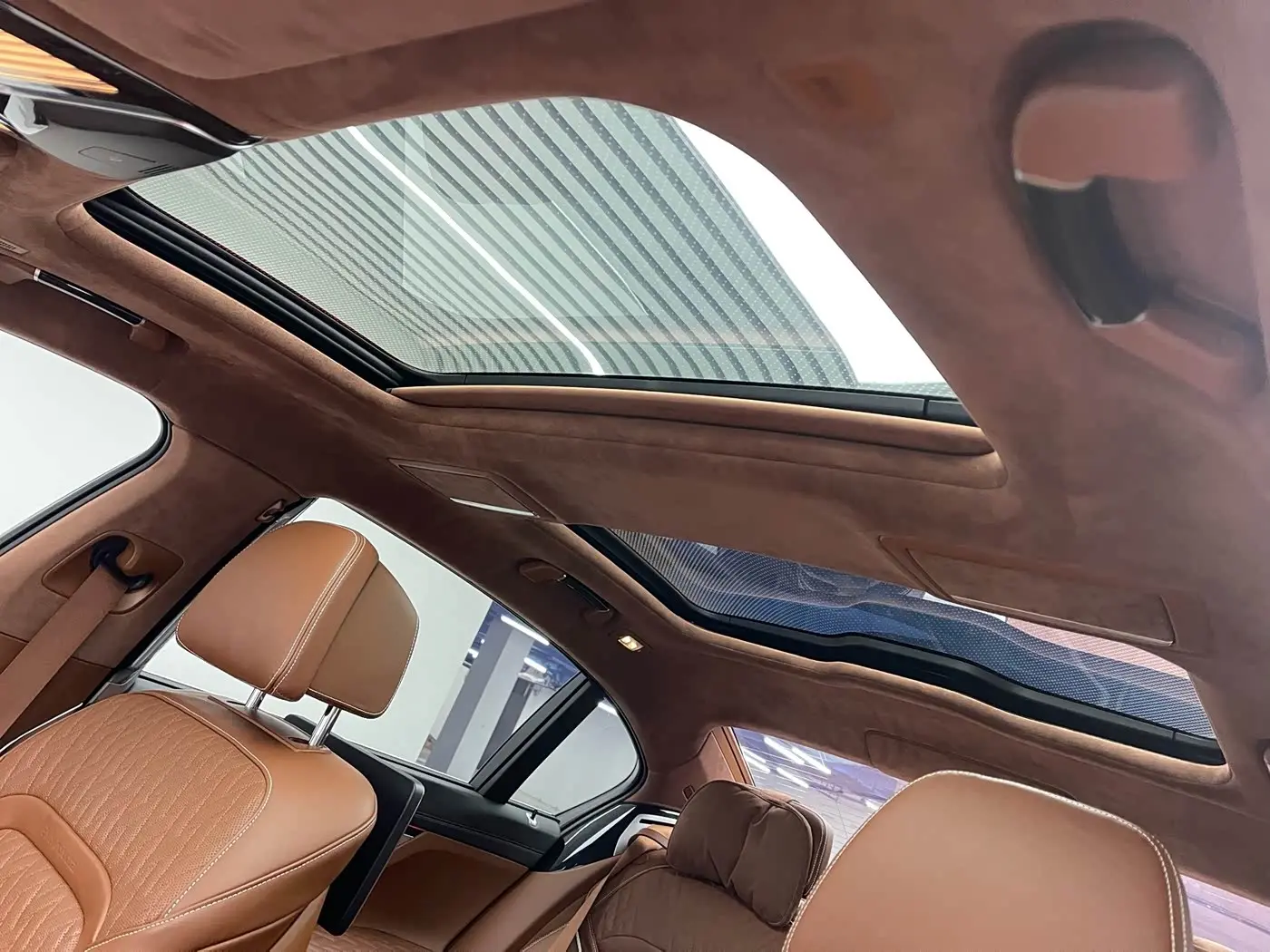 BMW 7 Series 2020 — Photo 15/20