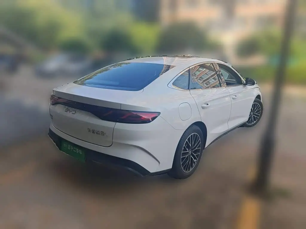 BYD Qin L 2024 — Photo 4/20