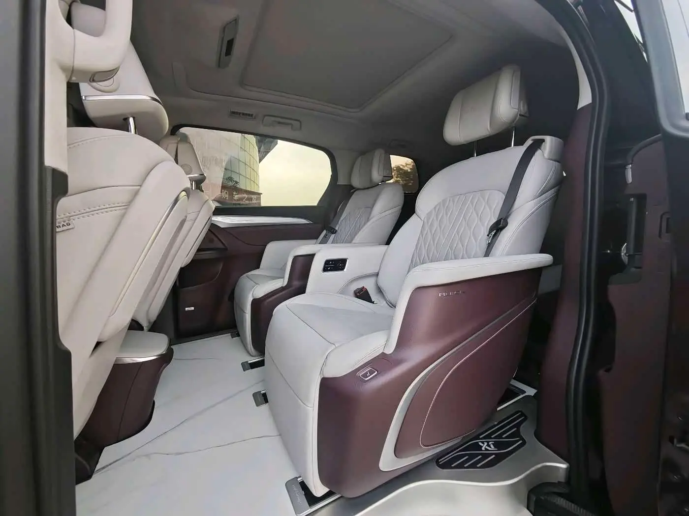 Buick GL8 2023 — Şəkil 15/20