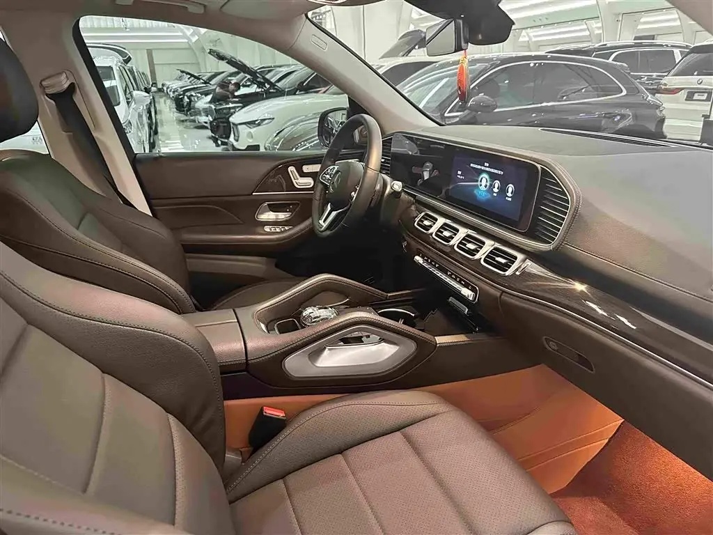 Mercedes-Benz GLE 2022 — Photo 15/18