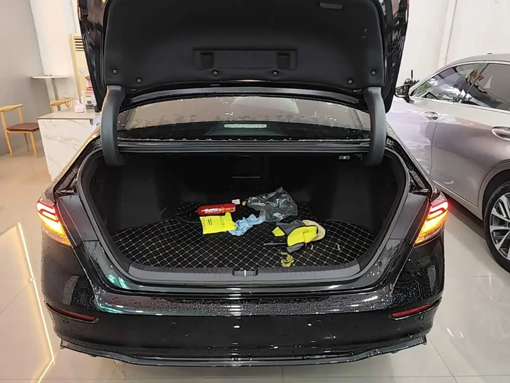 Honda Accord 2025 — Şəkil 19/20