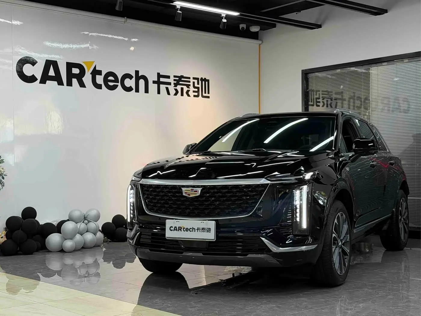 Cadillac XT5 2026 — Фото 1/14