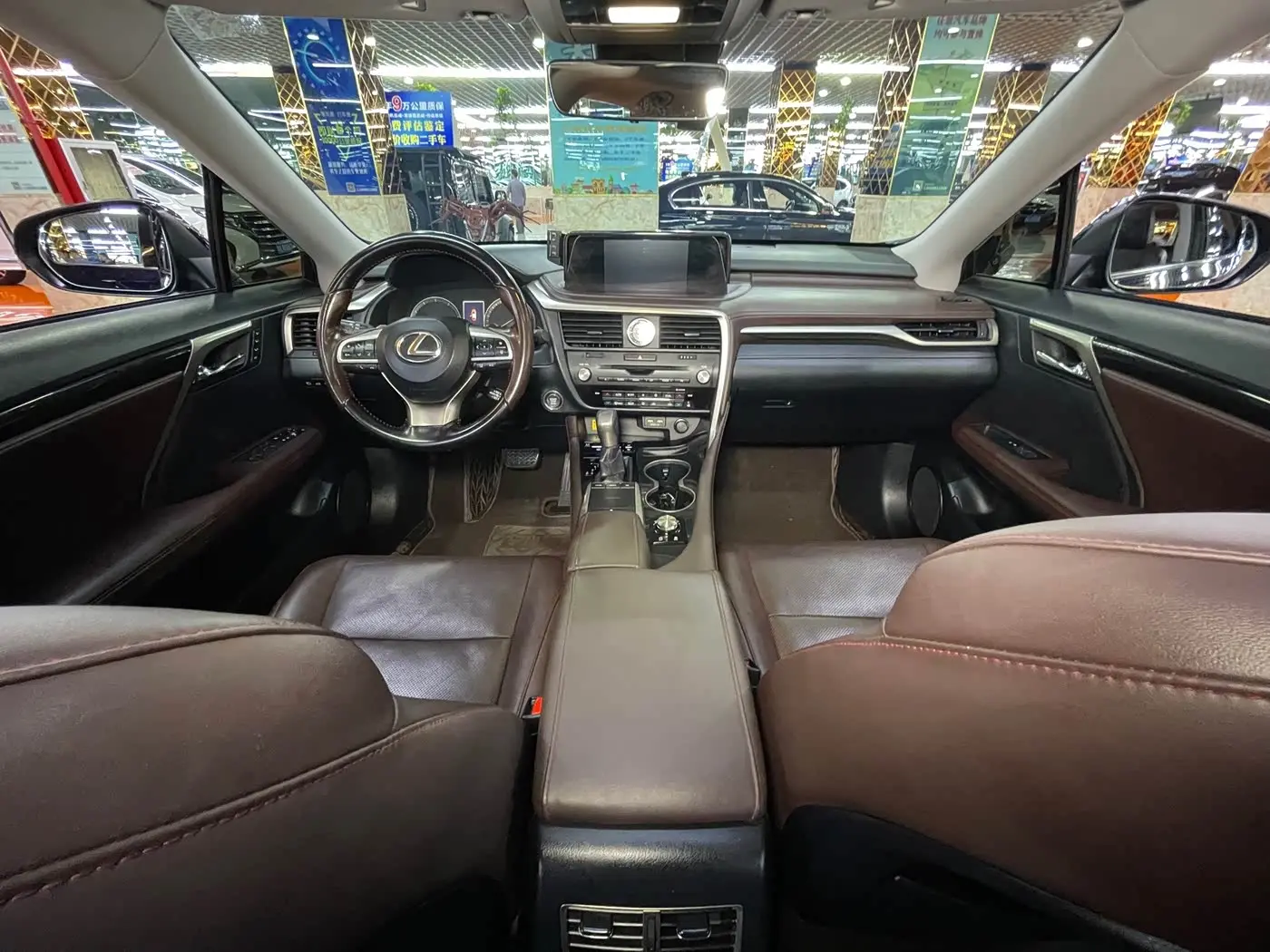Lexus RX 2020 — Şəkil 14/17