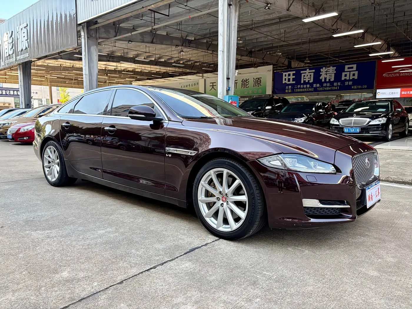 Jaguar XJ 2018 — Şəkil 3/19