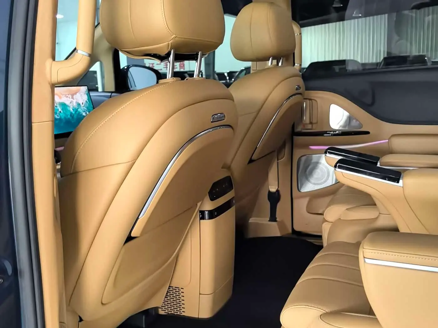 Voyah Auto Voyah Dreamer 2024 — Photo 5/12