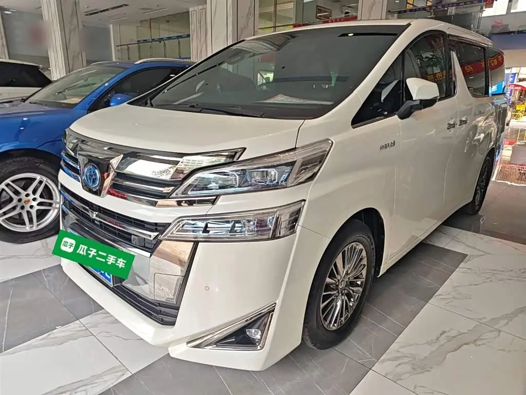 Toyota Vellfire 2020 — Photo 2/20