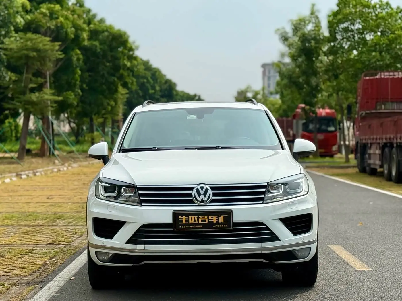 Volkswagen Touareg 2016 — Şəkil 2/18
