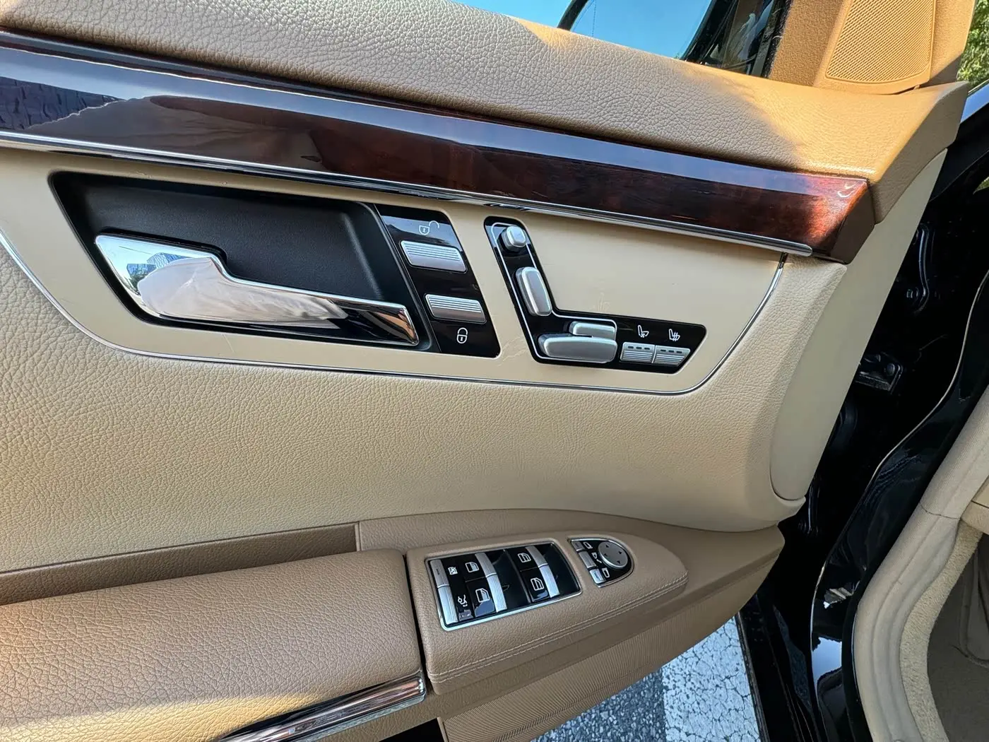 Mercedes-Benz S-Class 2009 — Photo 7/20