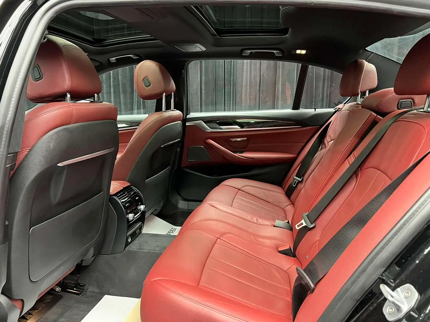 BMW 5 Series 2020 — Photo 13/18
