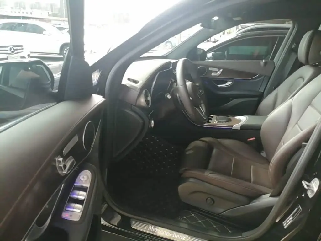 Mercedes-Benz GLC 2020 — Photo 16/20