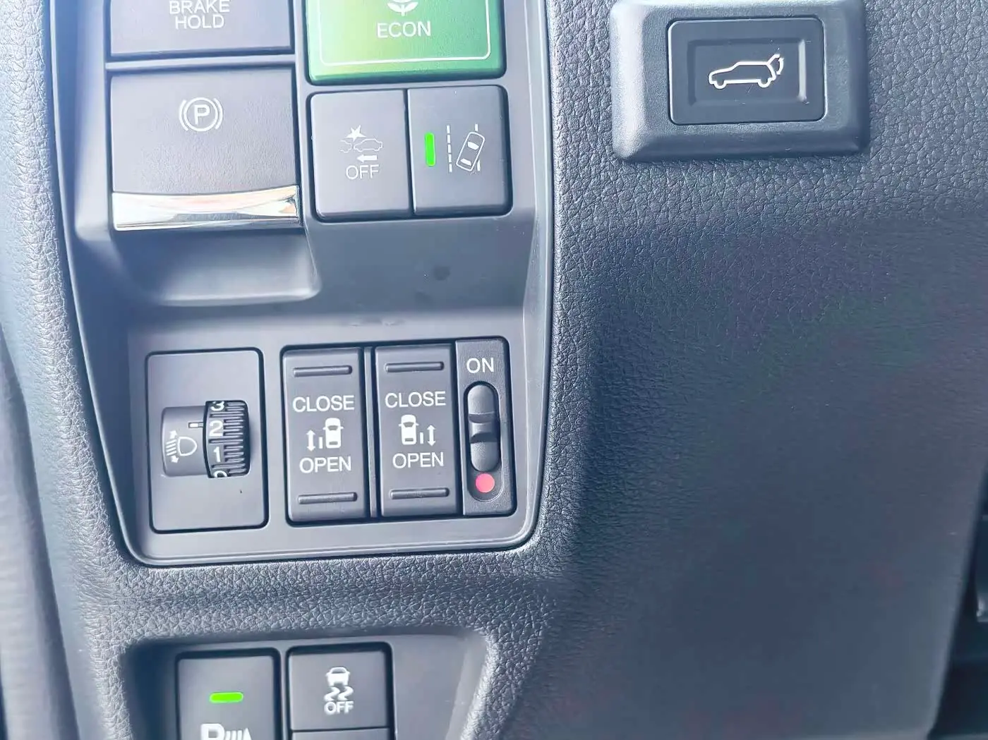 Honda Odyssey 2022 — Фото 16/17