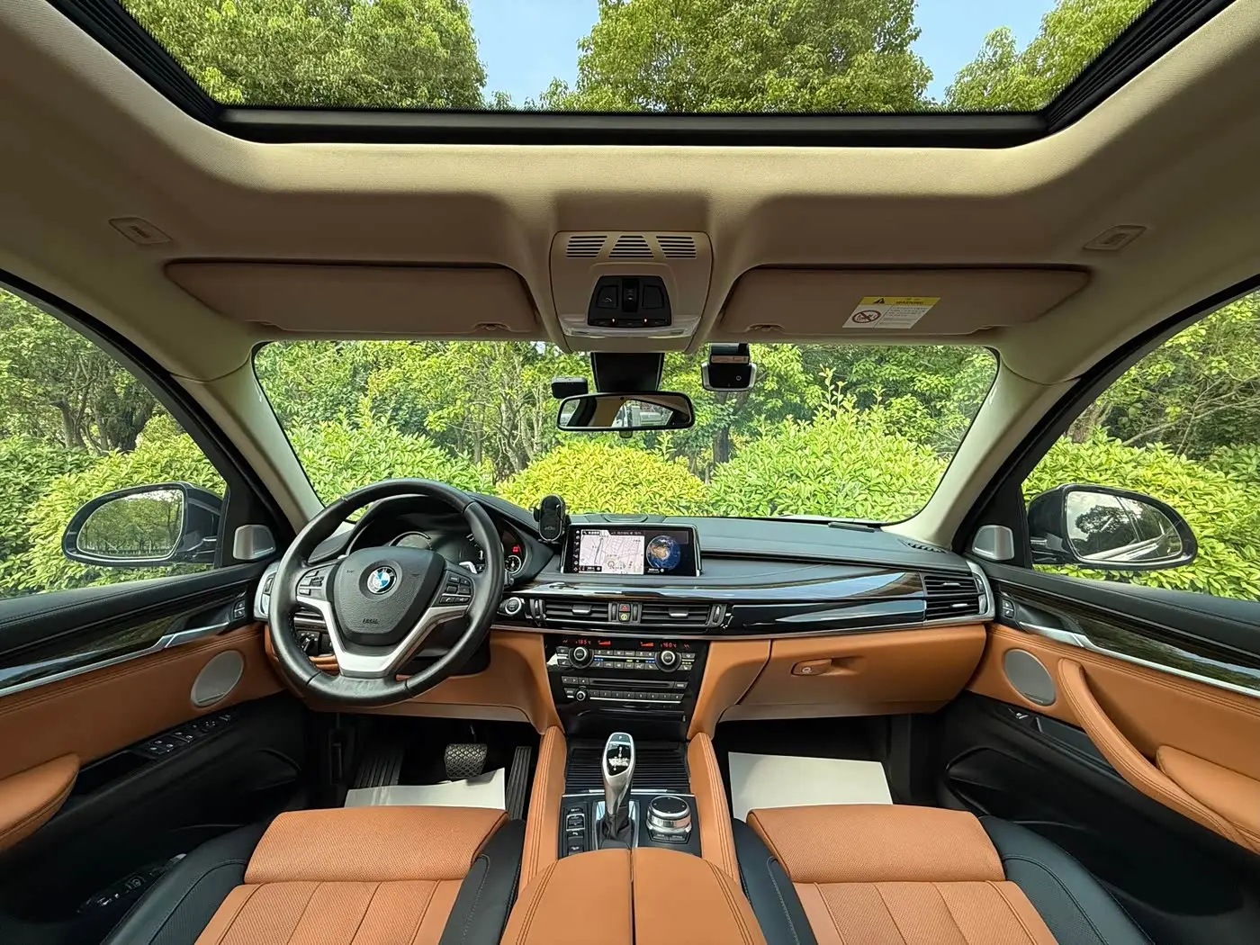 BMW X6 2018 — Фото 11/20