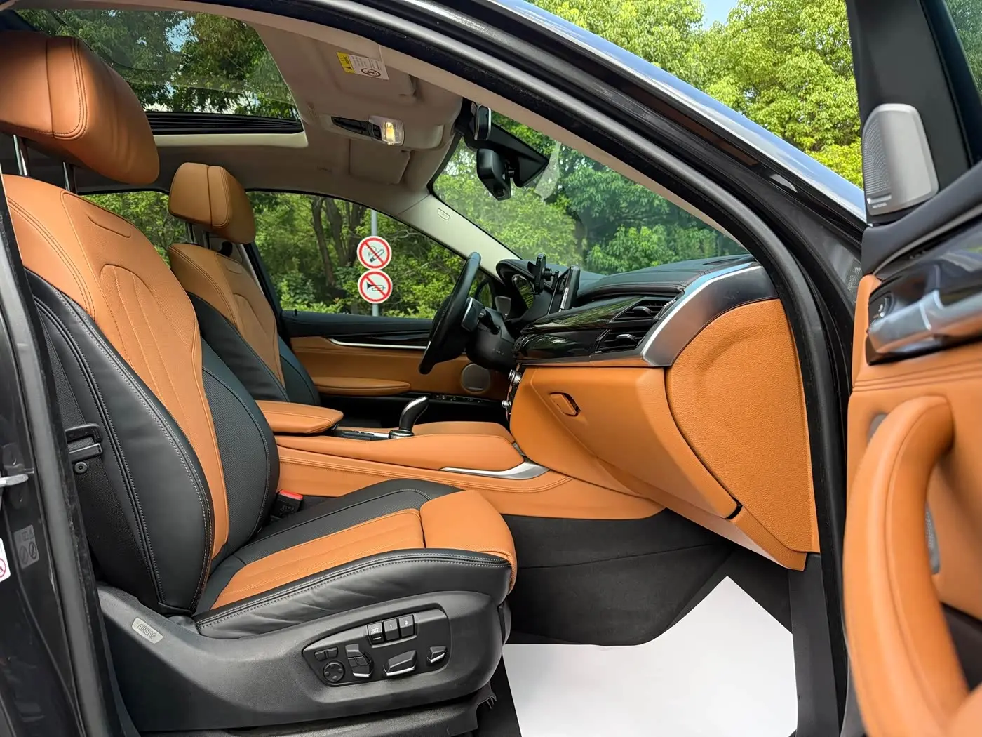 BMW X6 2018 — Фото 19/20