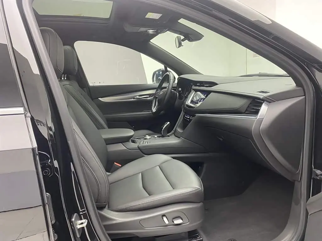 Cadillac XT6 2021 — Photo 18/20