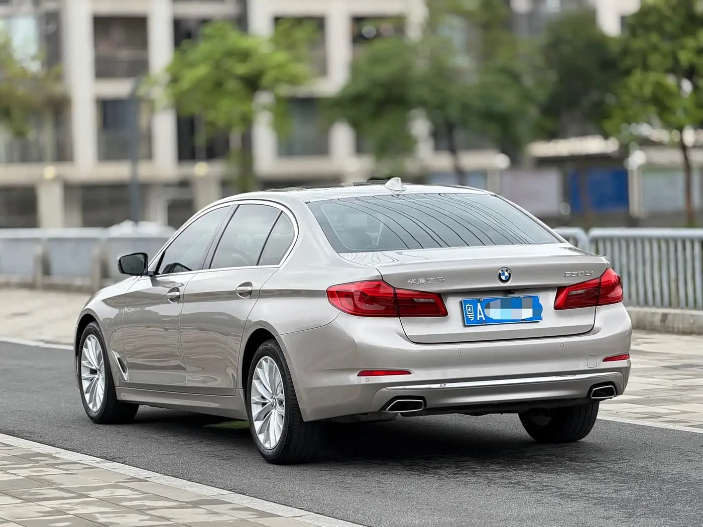 BMW 5 Series 2019 — Şəkil 6/20