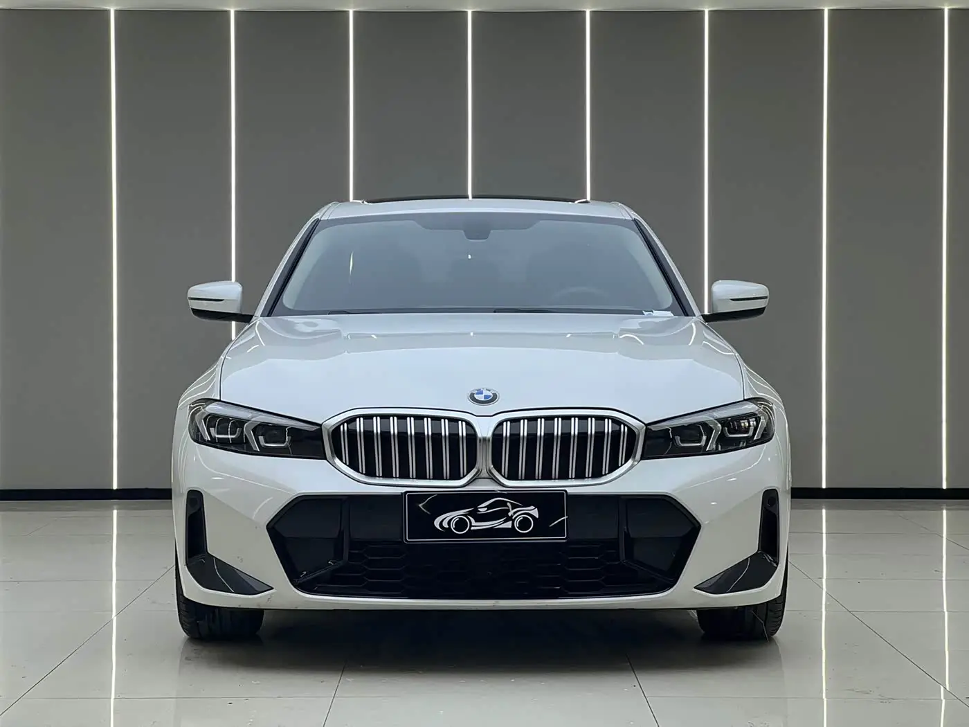 BMW 3 Series 2023 — Фото 2/18