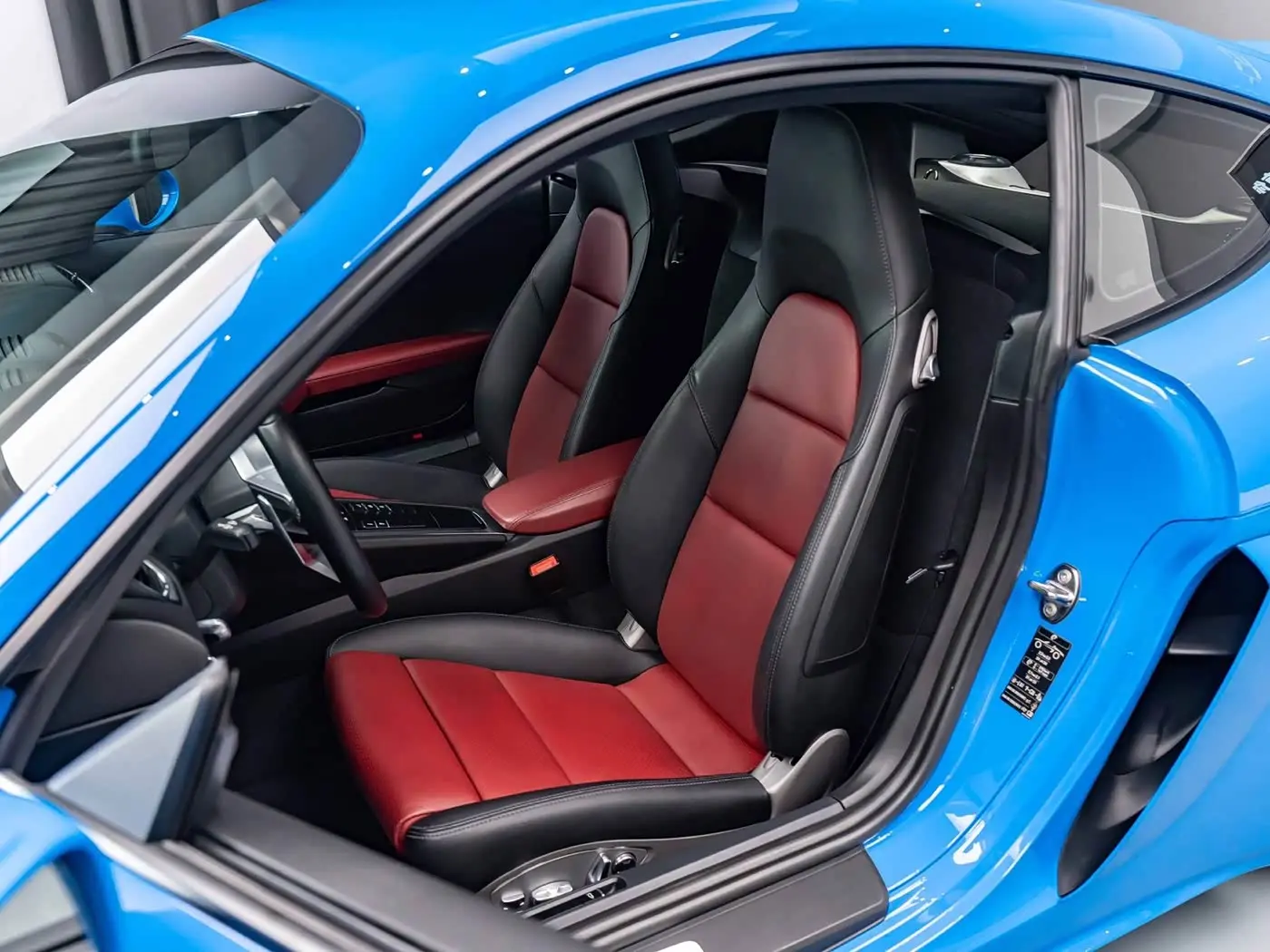 Porsche 718 2022 — Photo 7/16