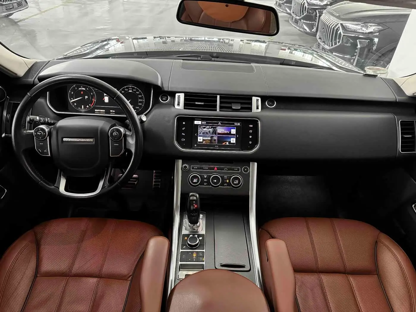 Land Rover Range Rover Sport 2016 — Şəkil 10/20