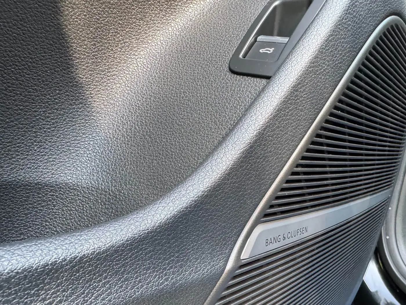 Audi Q7 2025 — Photo 7/9