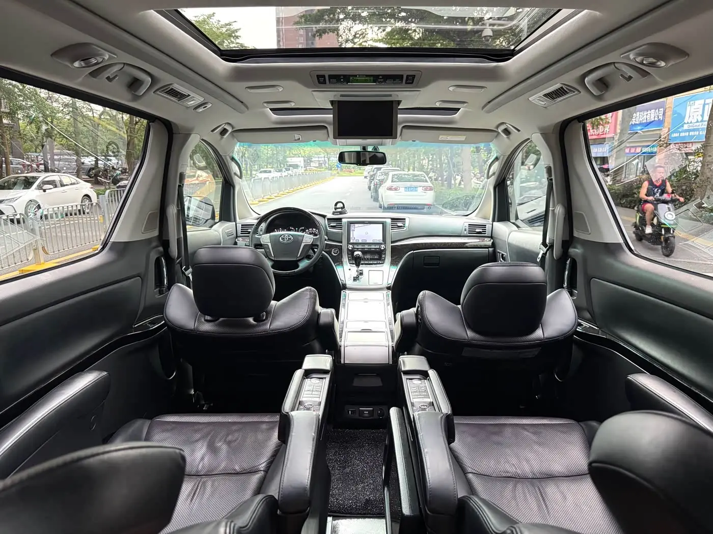 Toyota Alphard 2014 — ფოტო 9/20
