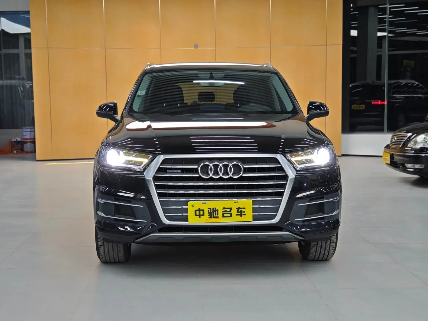 Audi Q7 2017 — Photo 1/15