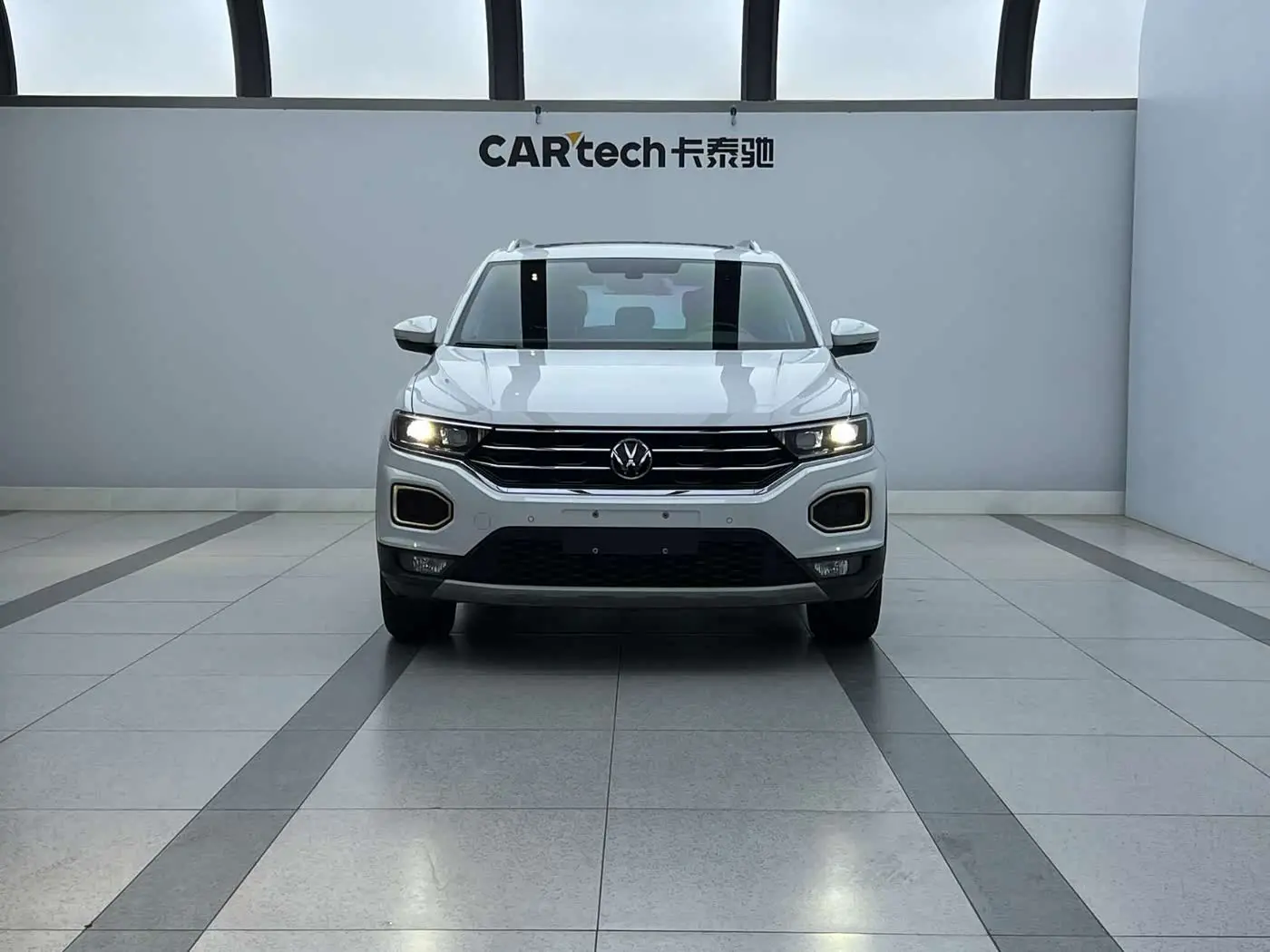 Volkswagen T-ROC 2021 — Photo 16/20