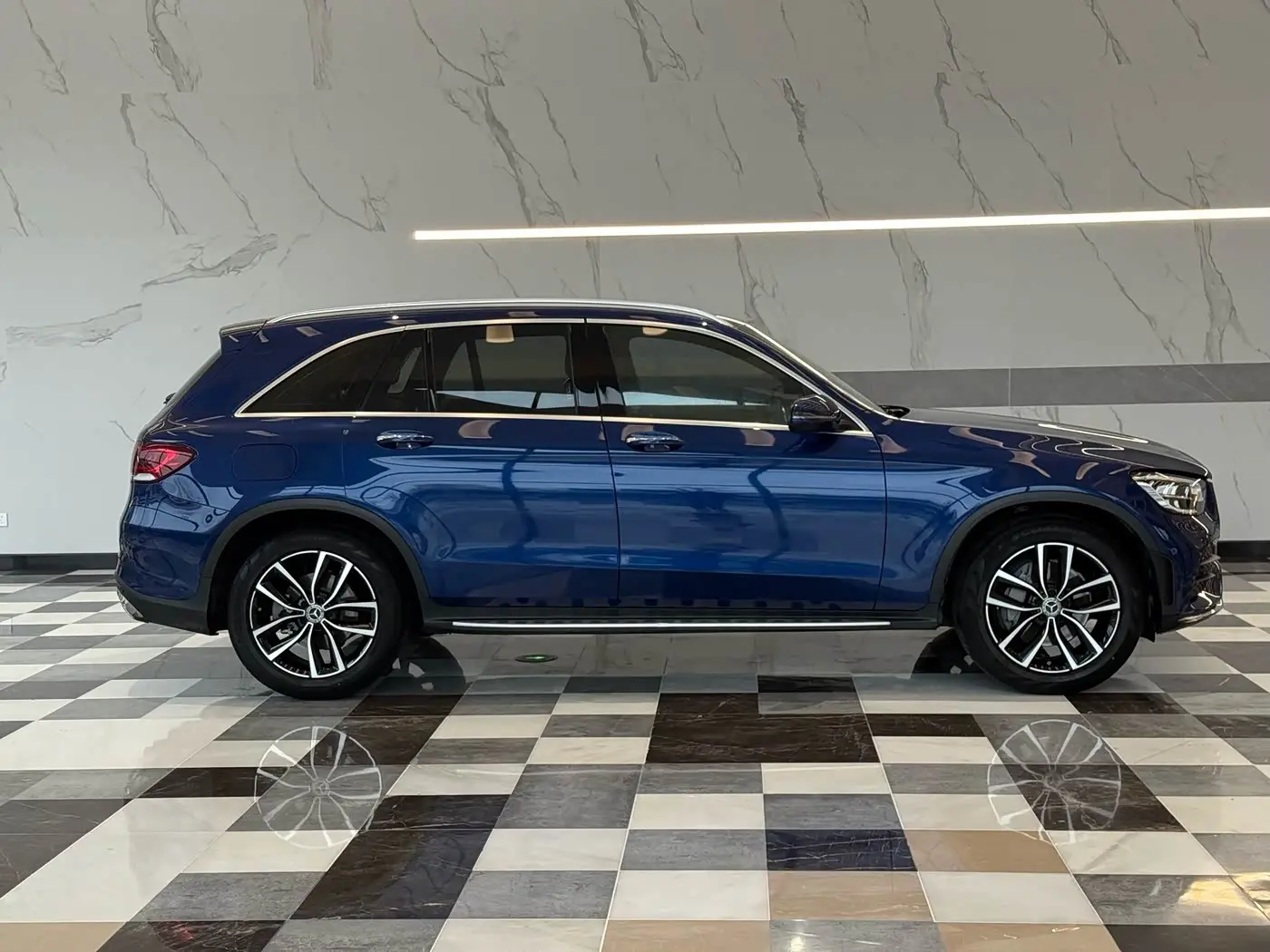 Mercedes-Benz GLC 2021 — Фото 4/20