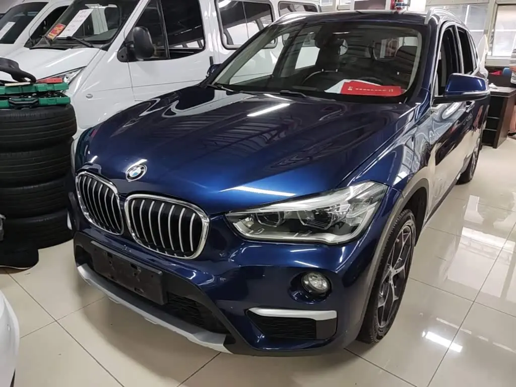 BMW X1 2019 — Фото 1/20