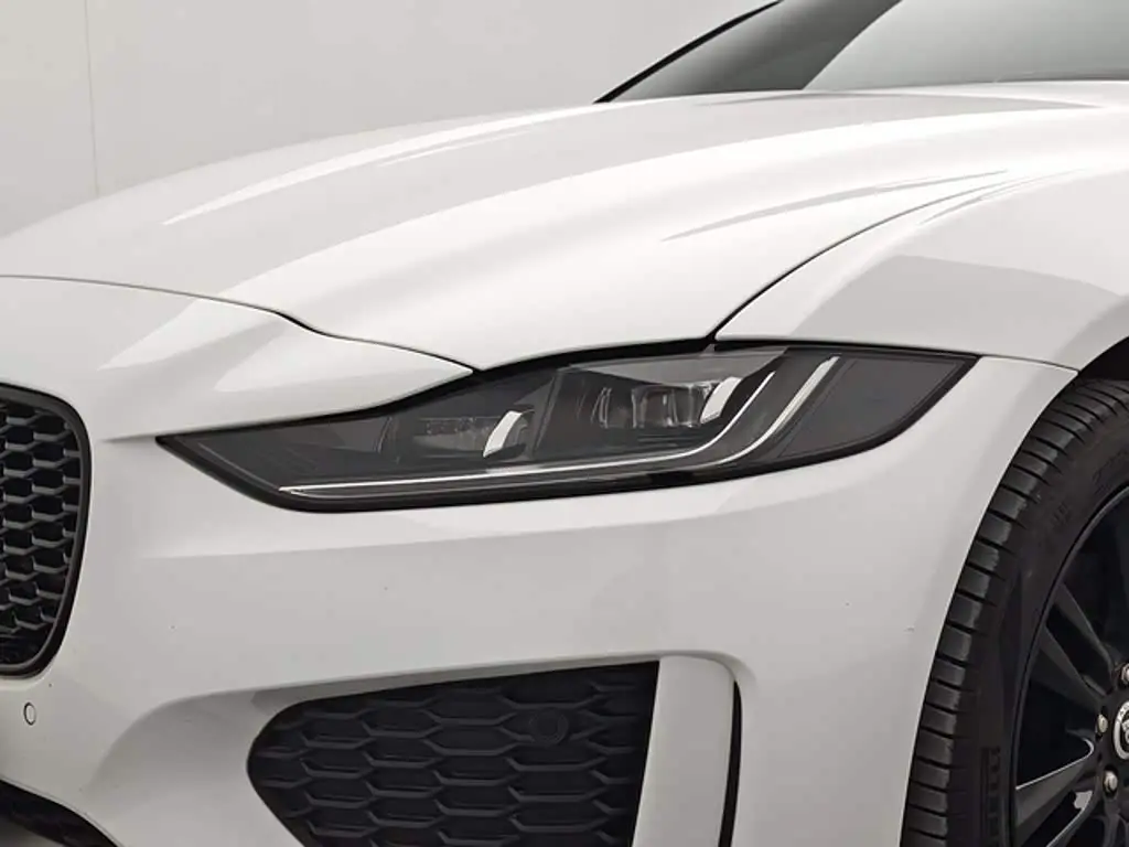 Jaguar XEL 2025 — Фото 14/14