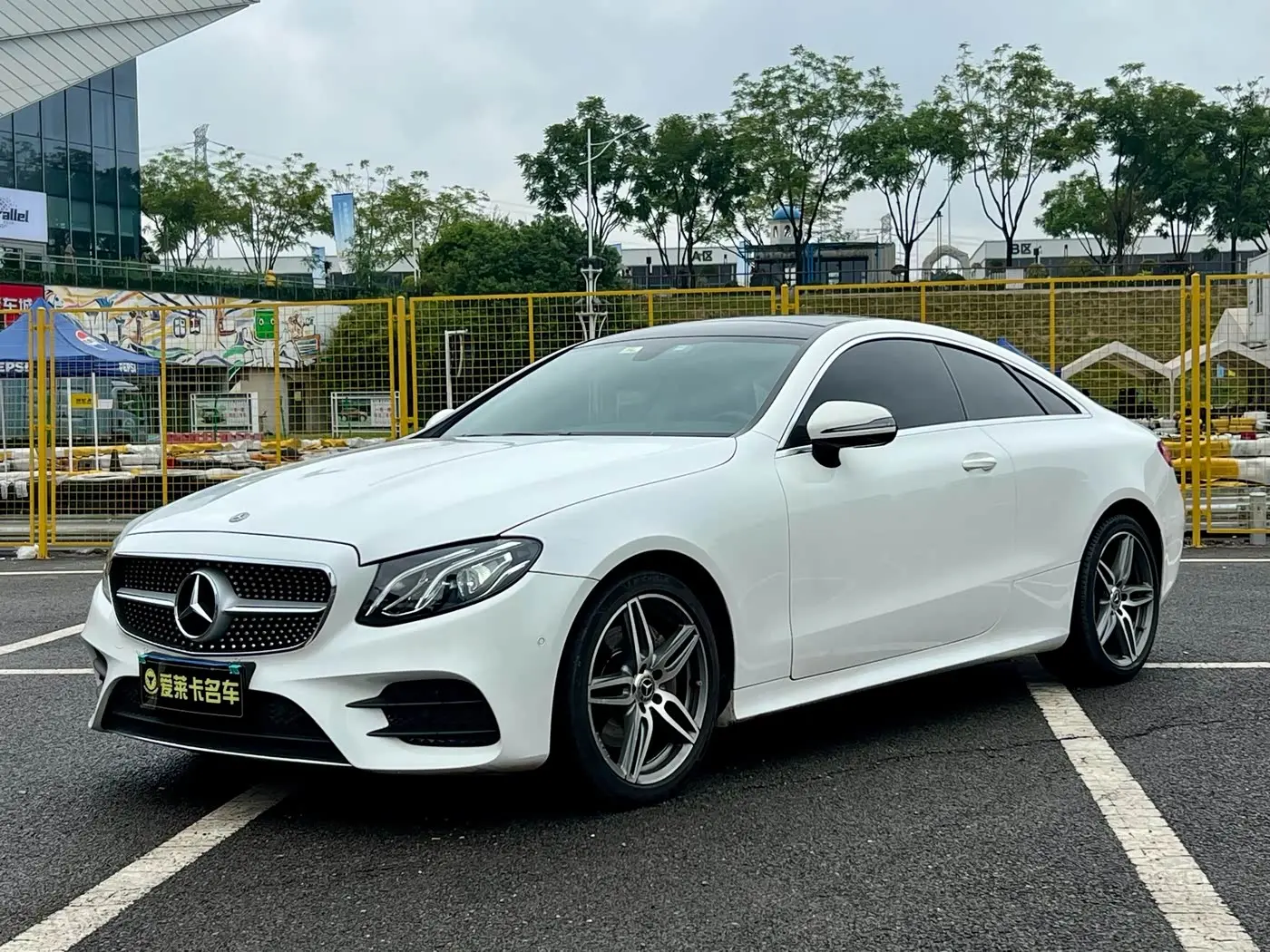 Mercedes-Benz E-Class 2019 — Фото 1/14