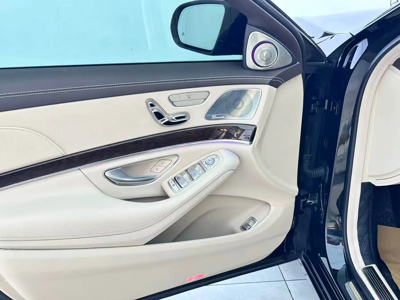 Mercedes-Benz S-Class 2020 — Photo 7/20
