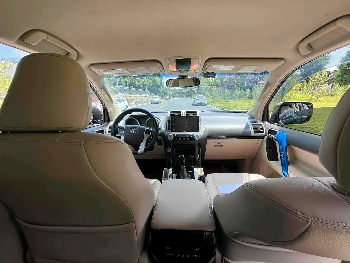Toyota Prado 2015 — Şəkil 10/13