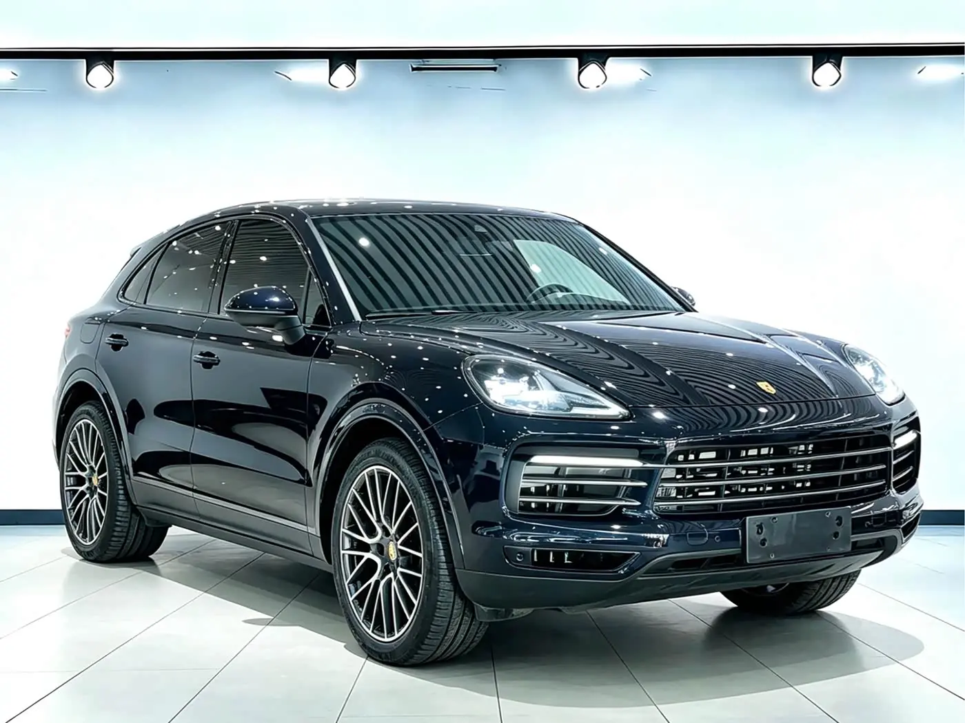 Porsche Cayenne 2023 — Photo 3/13