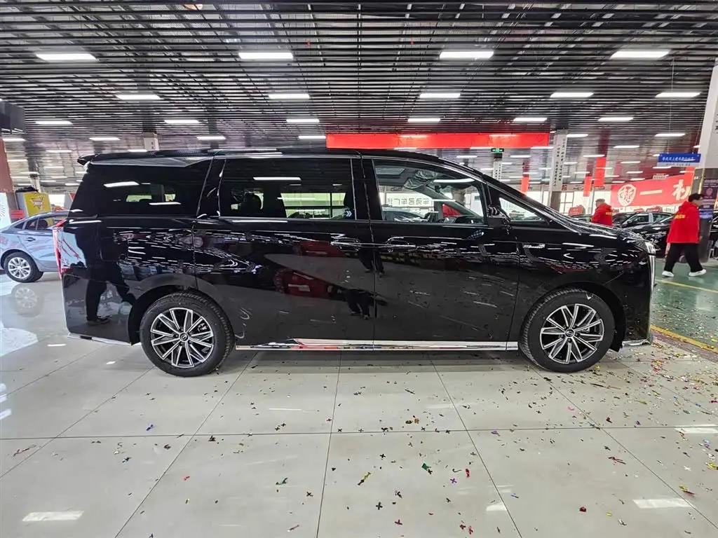 GAC Trumpchi Trumpchi M8 2026 — Şəkil 6/13