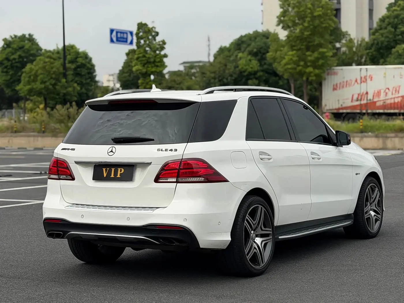 Mercedes-Benz GLE AMG 2018 — Photo 5/10