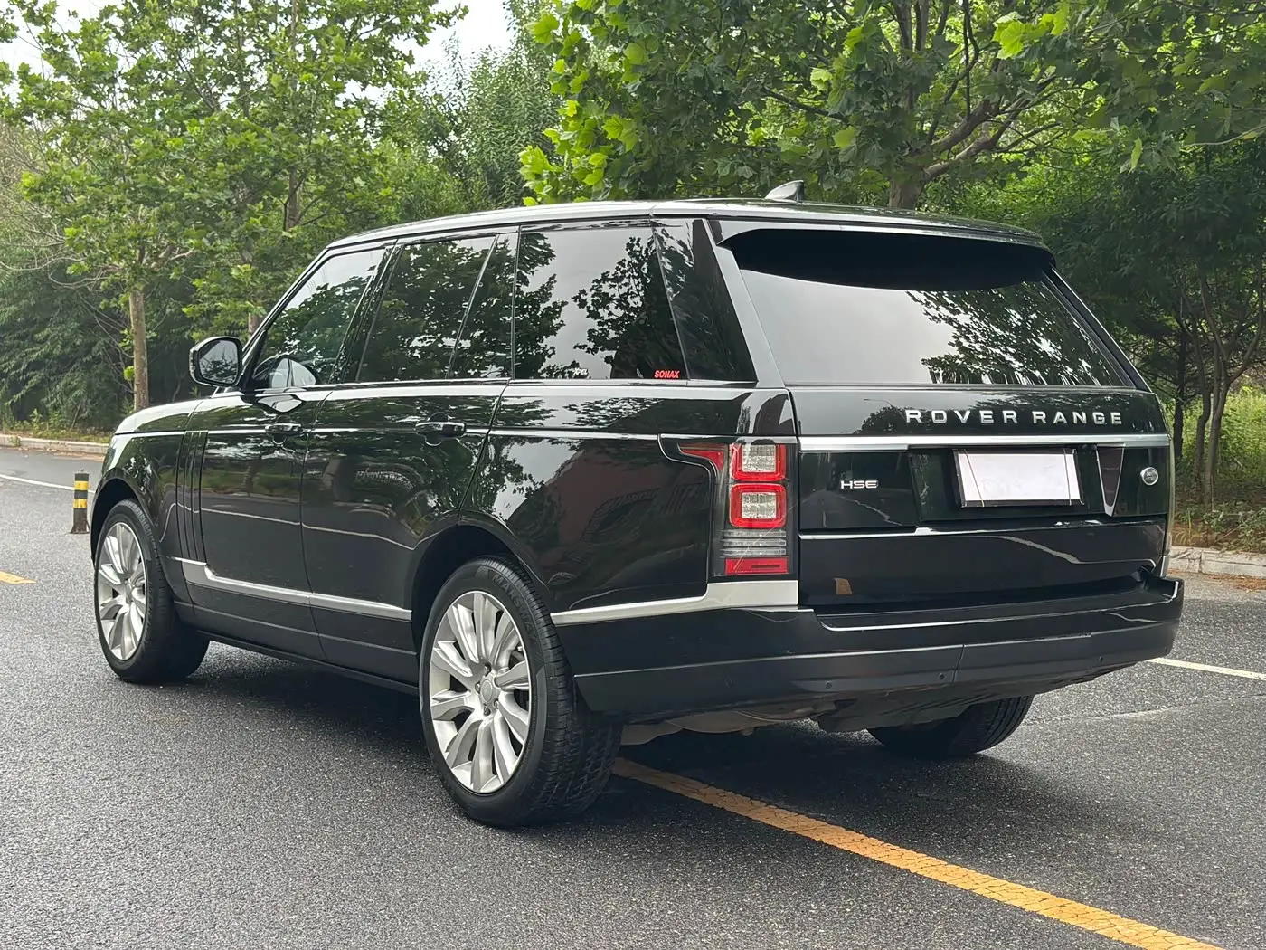 Land Rover Range Rover 2018 — Photo 7/15