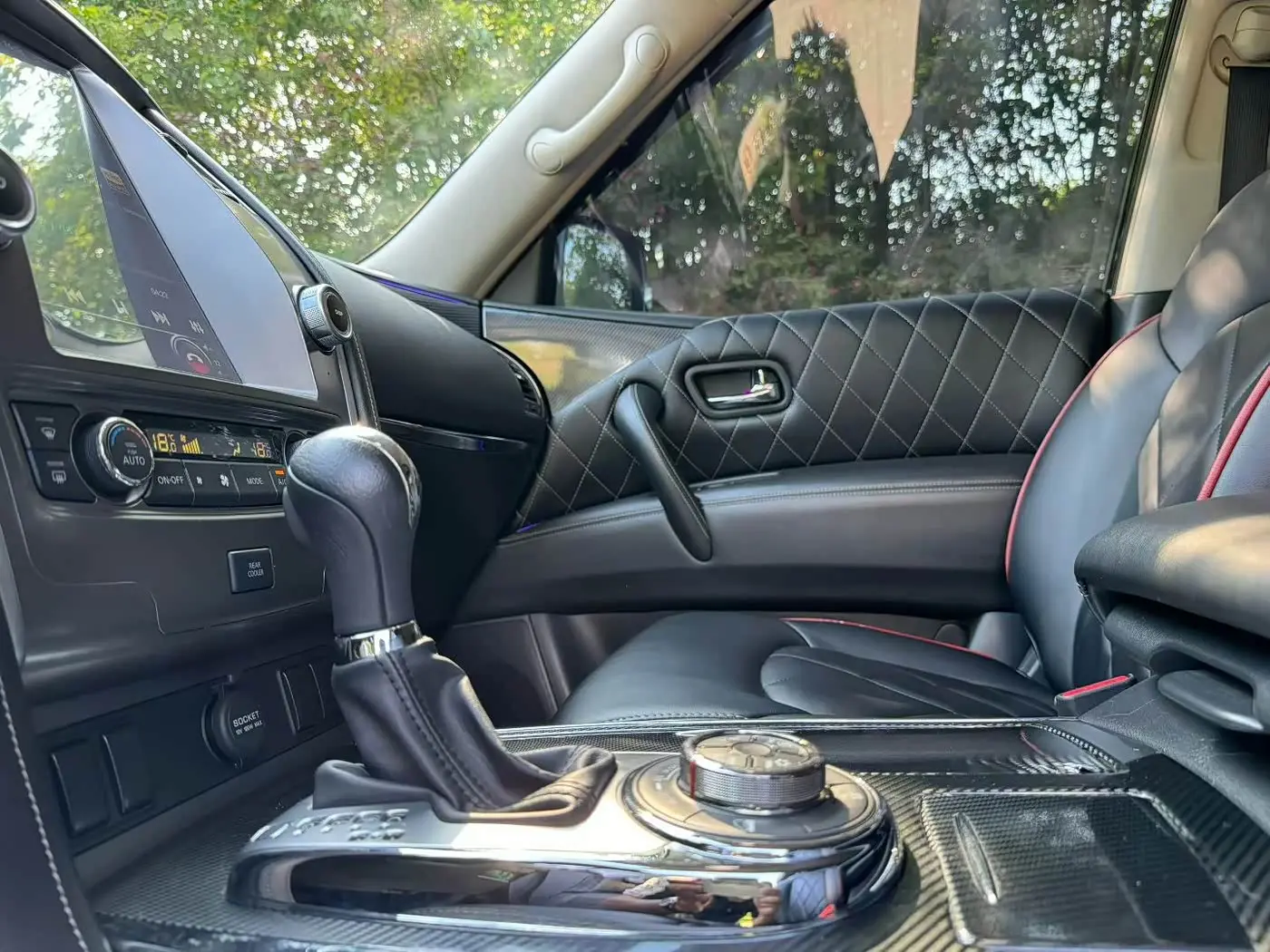 Nissan Patrol 2019 — Photo 9/9