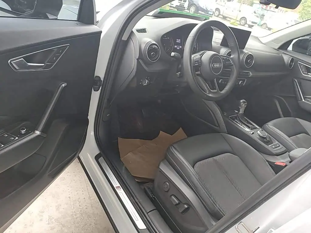 Audi Q2L 2021 — Photo 16/20