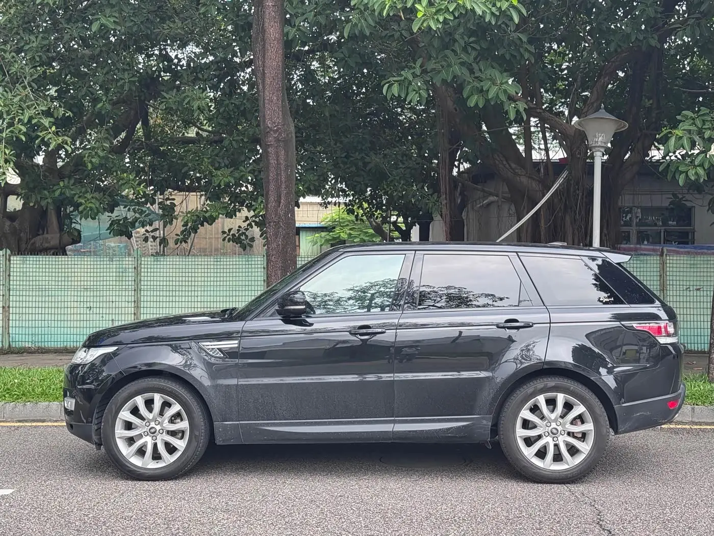 Land Rover Range Rover Sport 2013 — Photo 5/20