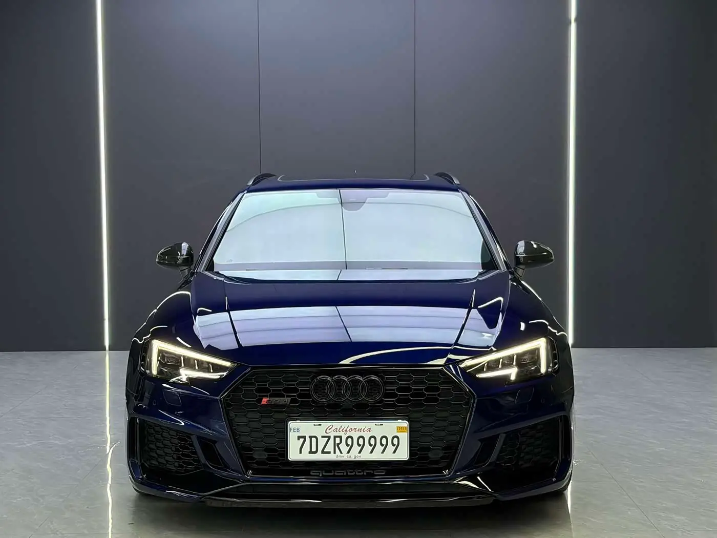 Audi RS 4 2019 — Фото 2/10