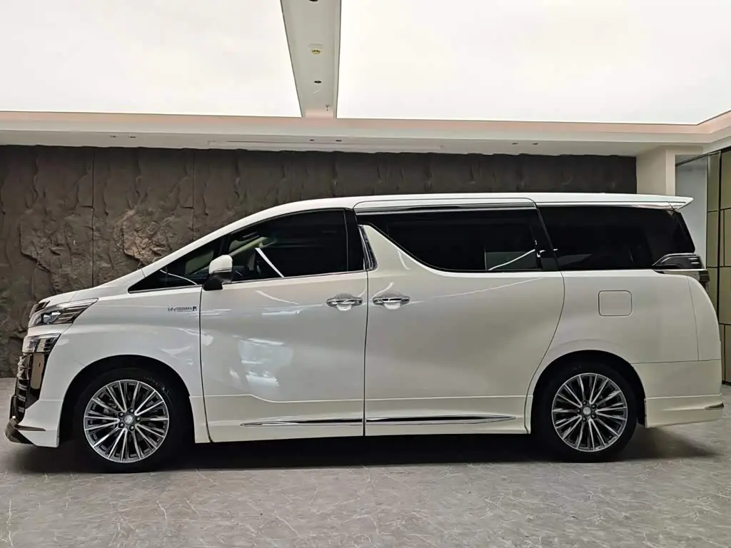 Toyota Vellfire 2021 — Şəkil 3/20