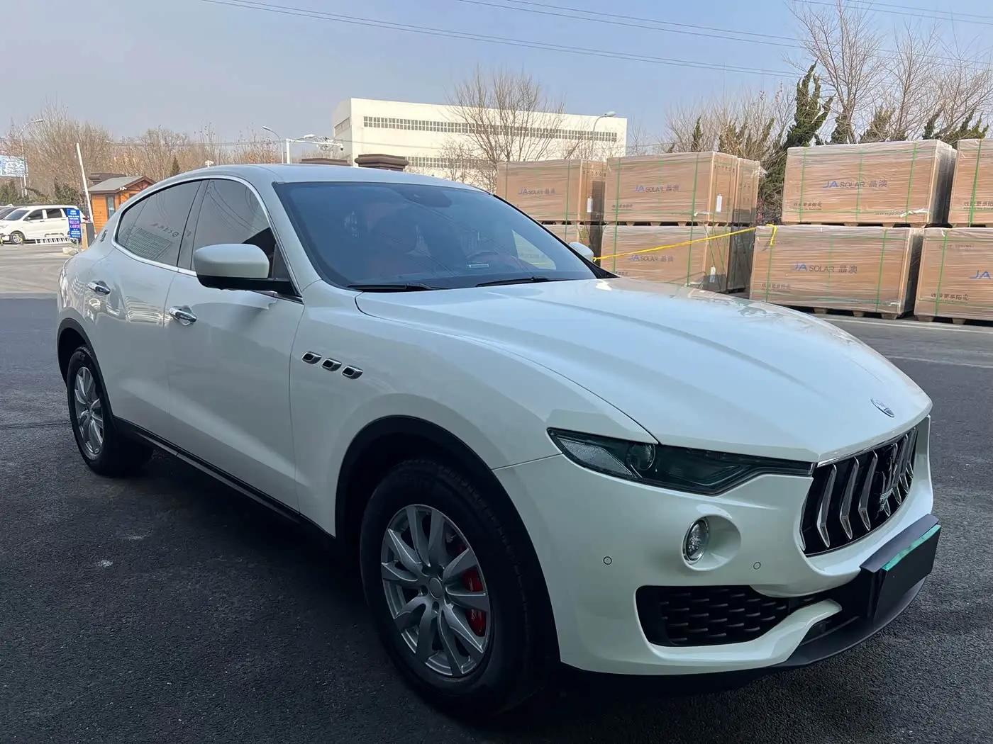 Maserati Levante 2018 — ფოტო 5/13