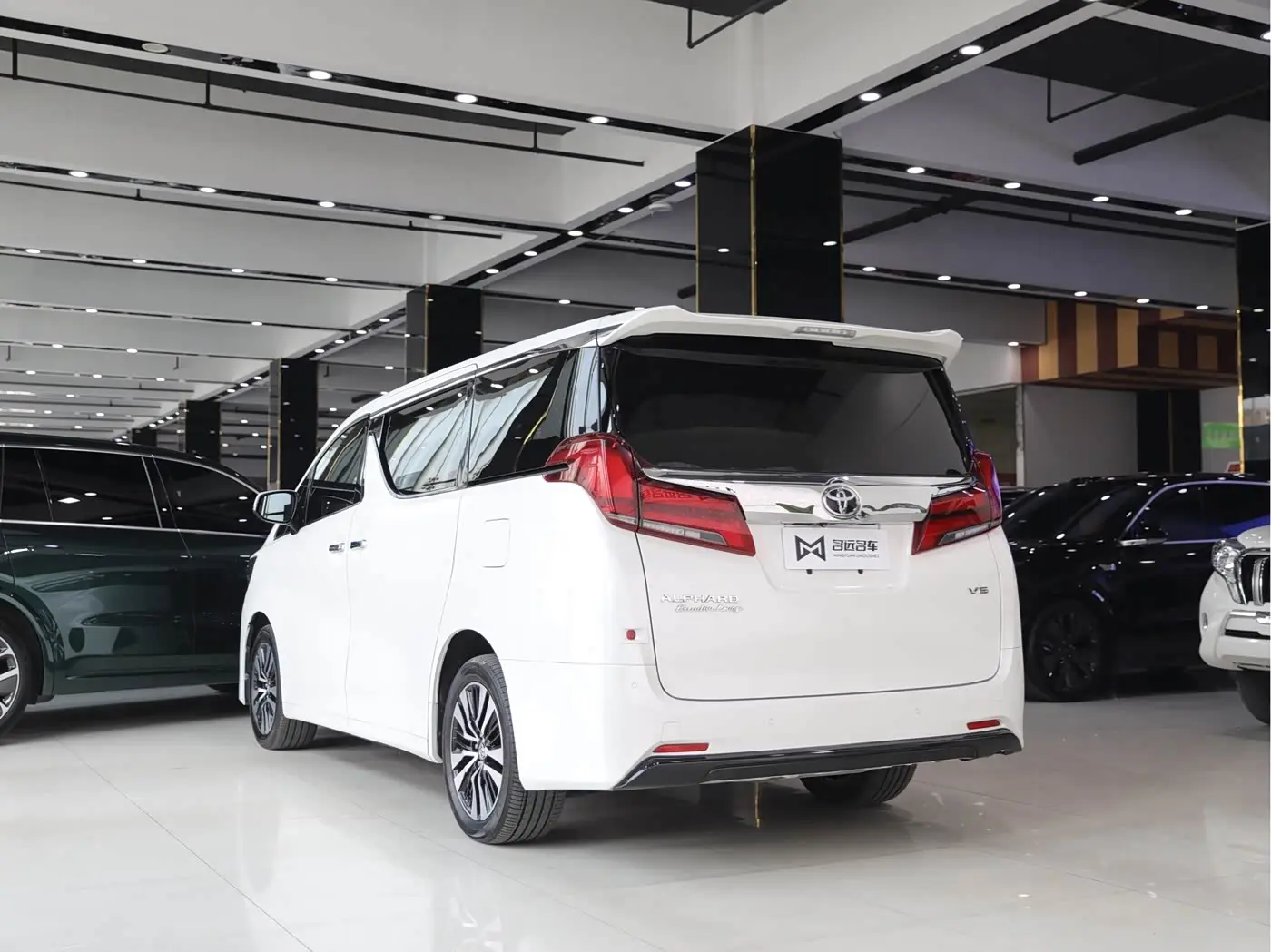Toyota Alphard 2019 — Şəkil 15/17