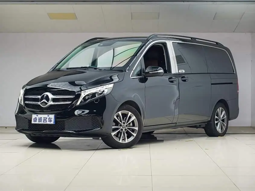 Mercedes-Benz V-Class 2021 — Фото 1/20