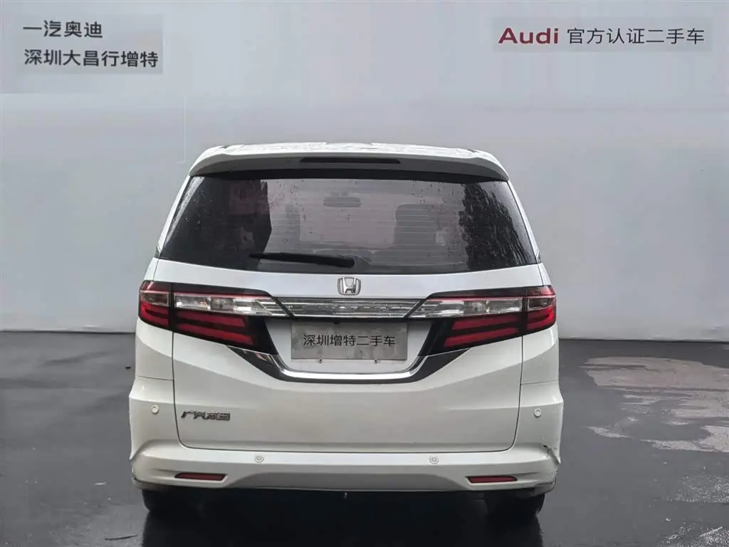 Honda Odyssey 2018 — Фото 6/20