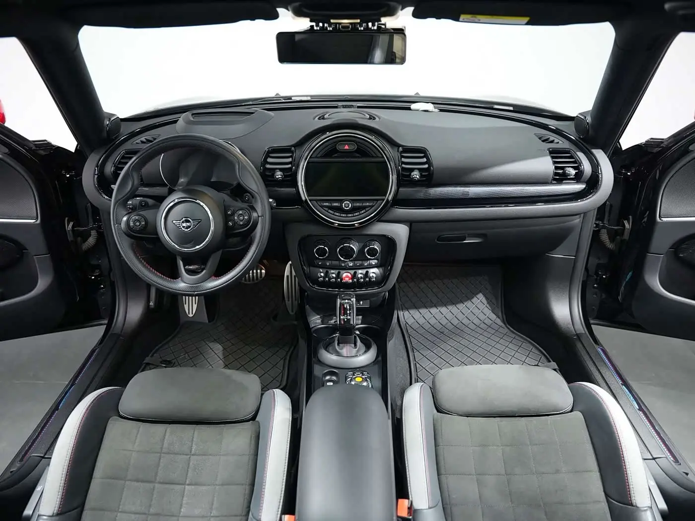 MINI JCW CLUBMAN 2020 — Photo 8/19