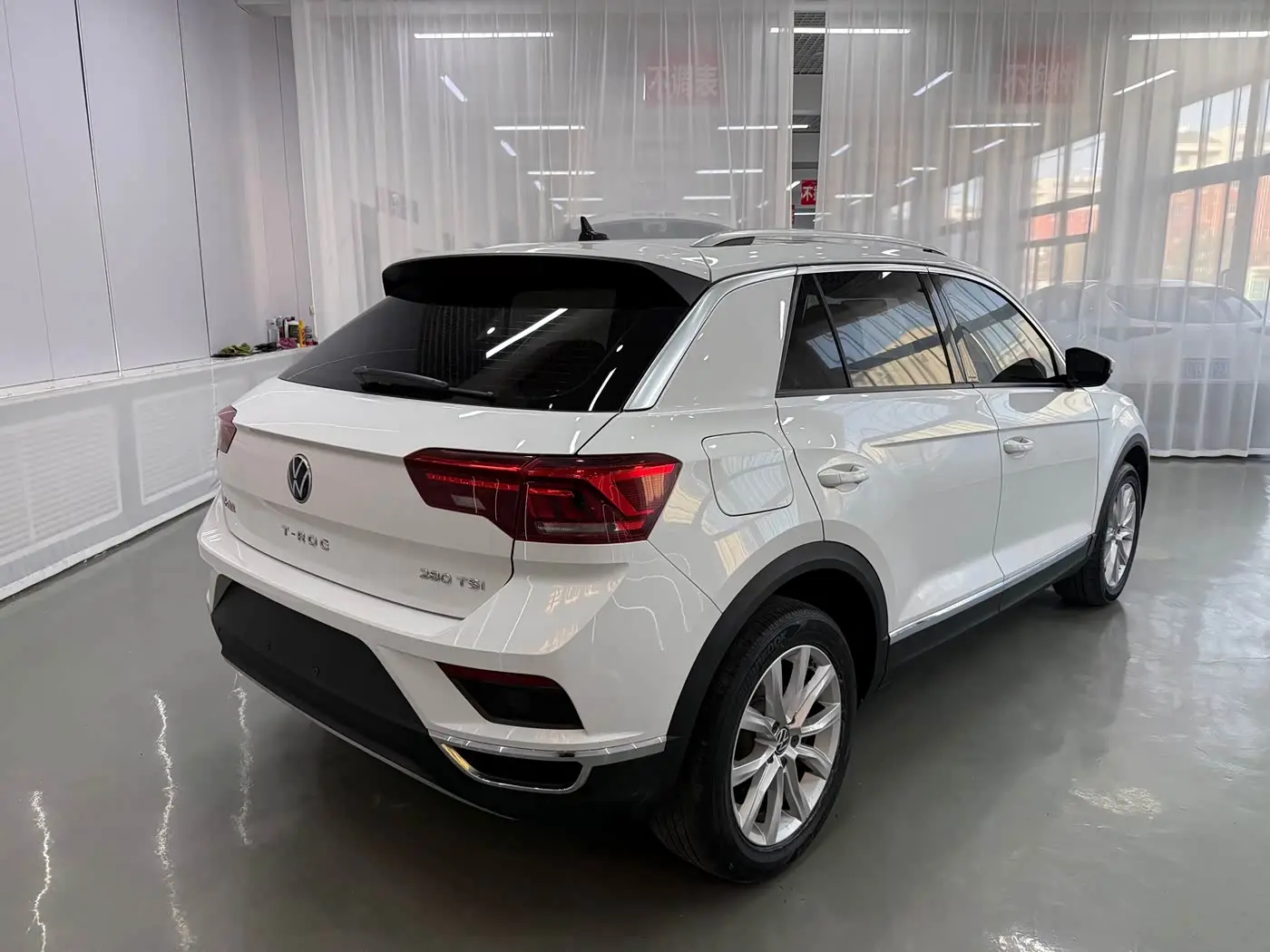 Volkswagen T-ROC 2022 — Şəkil 7/18