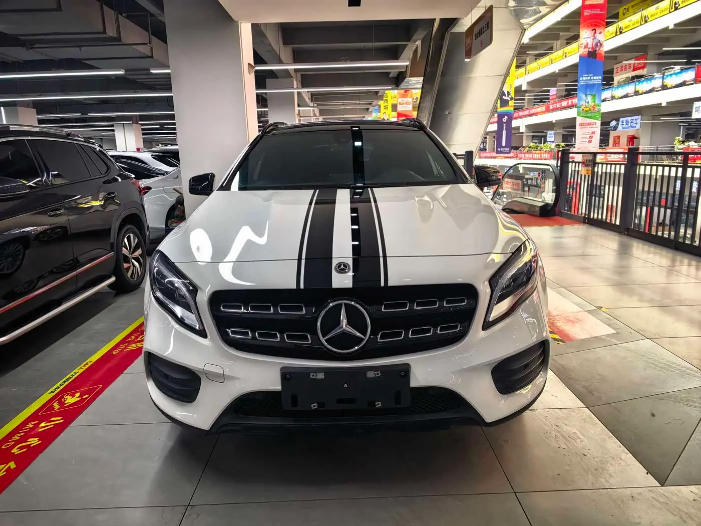 Mercedes-Benz GLA 2018 — Фото 2/9